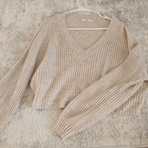 Cozy Beige V-Neck Sweater Size L